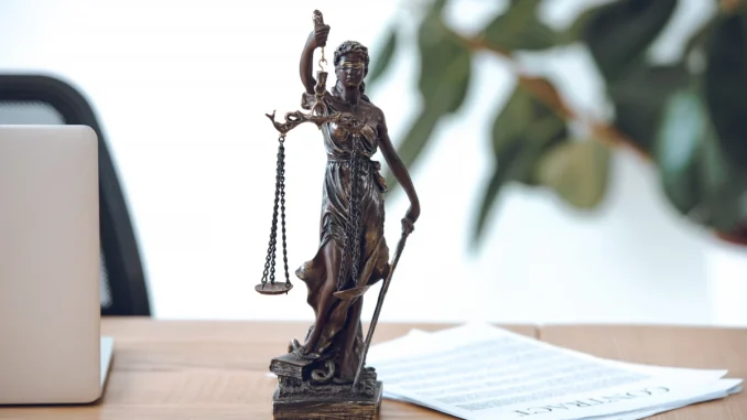 la-justice-en-equili